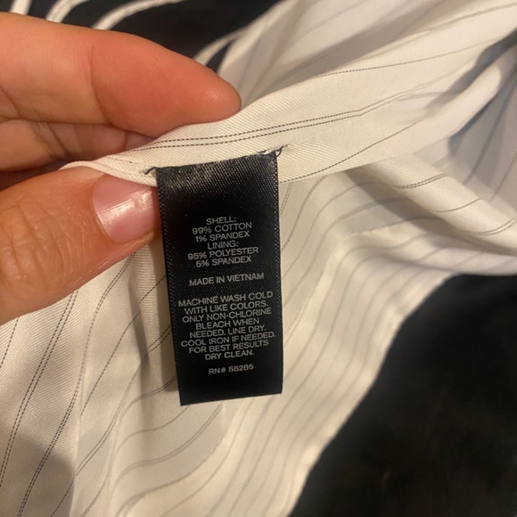 EXPRESS Black One Button Front Vest Size 2 - Picture 3 of 4